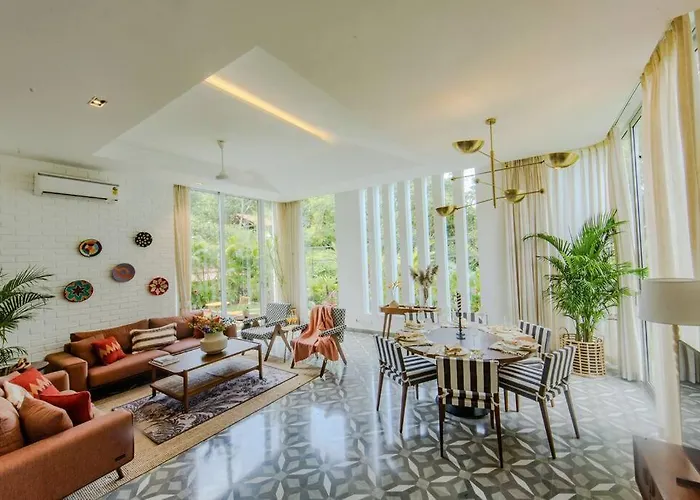Presidential Luxury Villa Anjuna With Pvt Pool & Bathtub, Most Prime Location